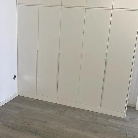 House アパート *
